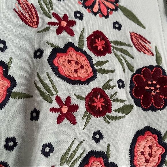 NWT Evy’s Tree Women’s Anne-Marie Embroidered Hoodie in Dusty Blue Size Small - Picture 7 of 12